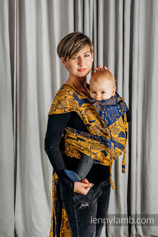 WrapTai Bæresele fa Lennylamb - 100% bomull/ UNDER THE LEAVES - GOLDEN AUTUMN