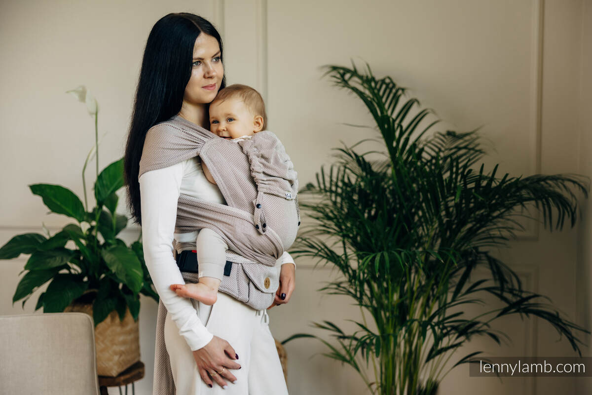 LennyHybrid bæresele - 100% bomull-Little herringbone almond