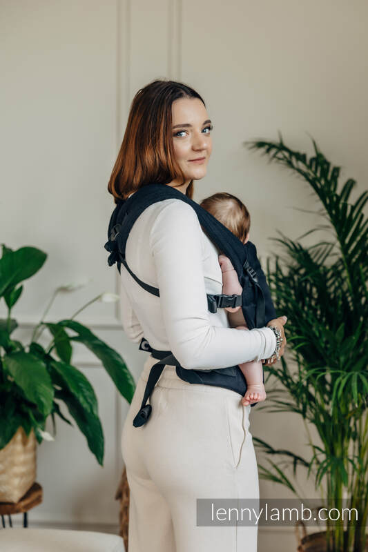 LennyLight Bæresele fra lennylamb - 100% bomull- LITTLE HERRINGBONE EBONY BLACK