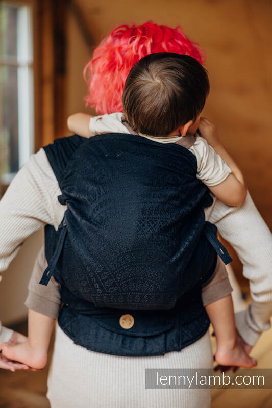 LennyHybrid Half Buckle bæresele, Preschool Størrelse (59% bomull, 41% Merino ull) - PEACOCK'S TAIL