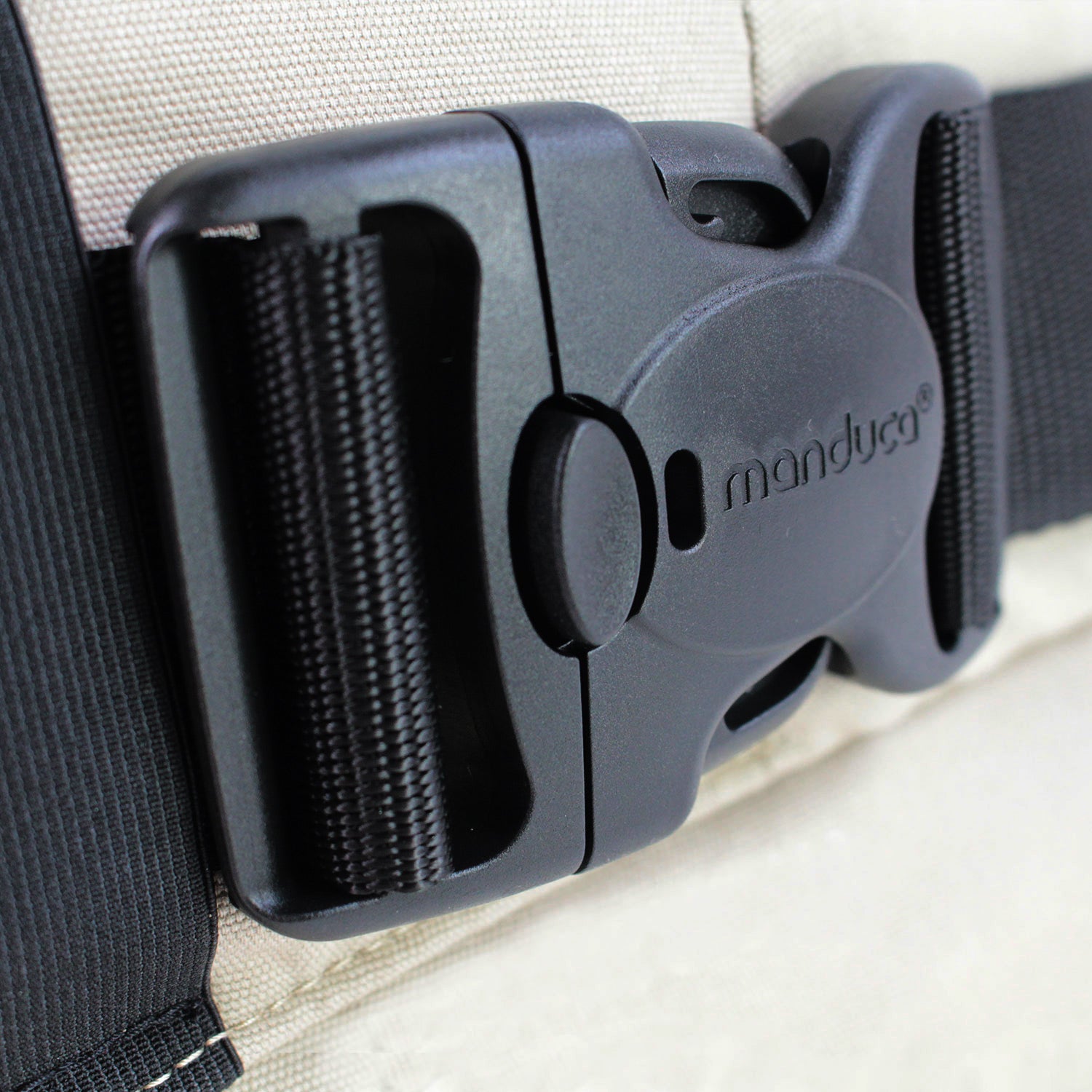 Manduca First Bæresele - PureCotton Berry